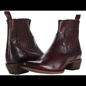 Frye Sacha Chelsea in Oxblood / Antique Red